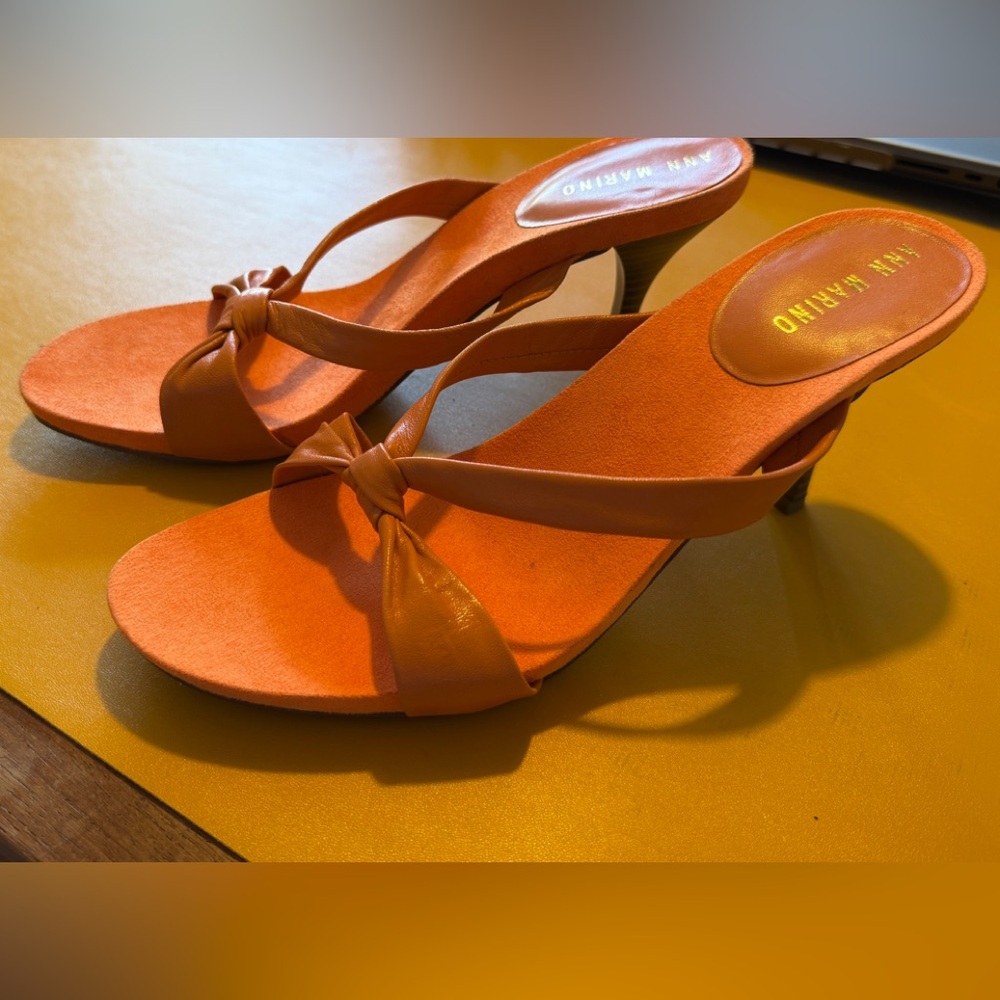 Ann Marino Tangerine leather Bow Heels